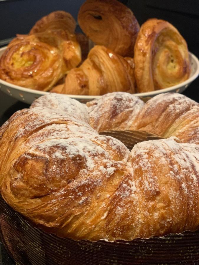 Moris Grands Boulevards