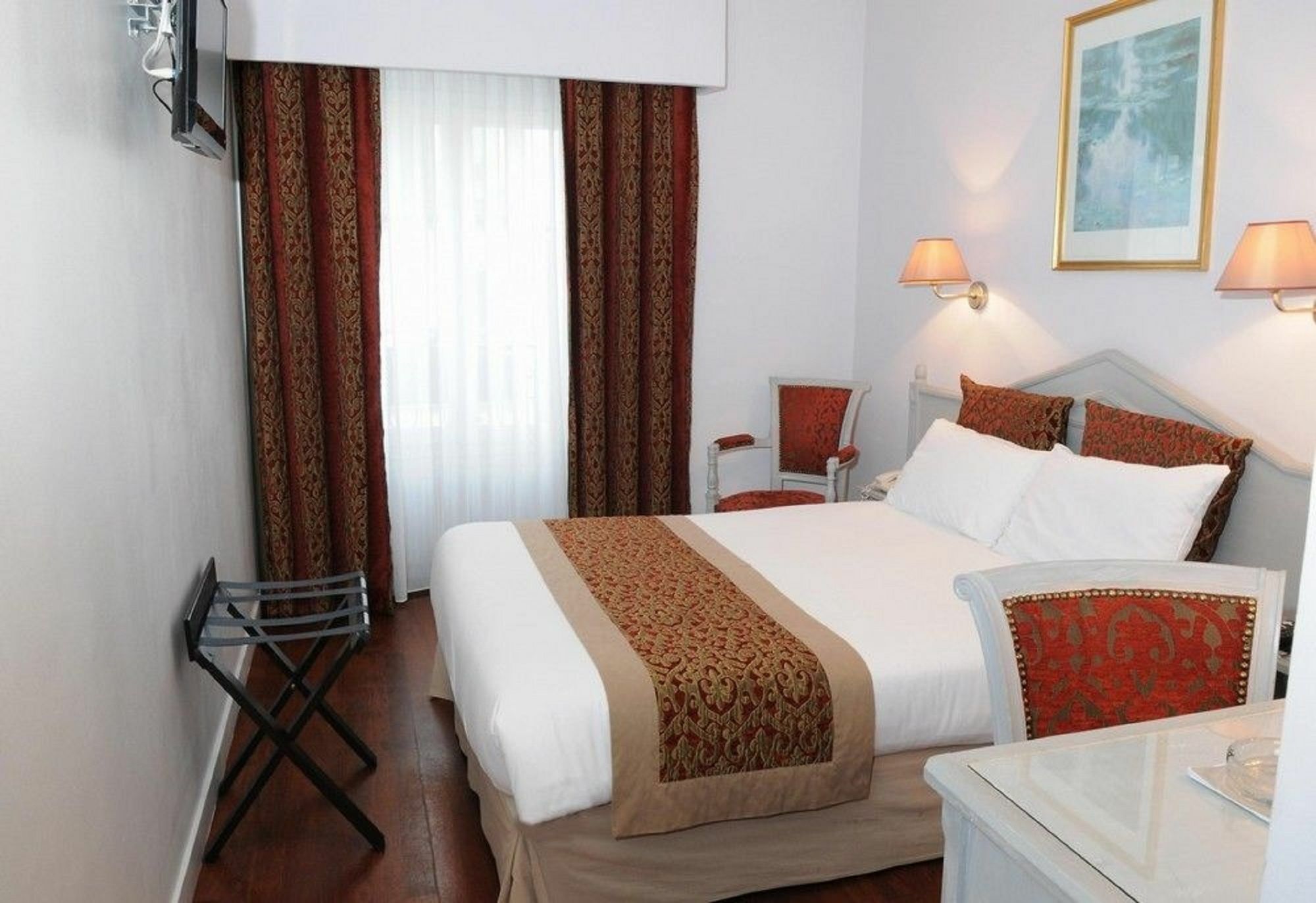 Moris Grands Boulevards Hotel 3*