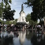 Moris Grands Boulevards Paris