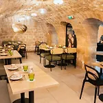 Moris Grands Boulevards