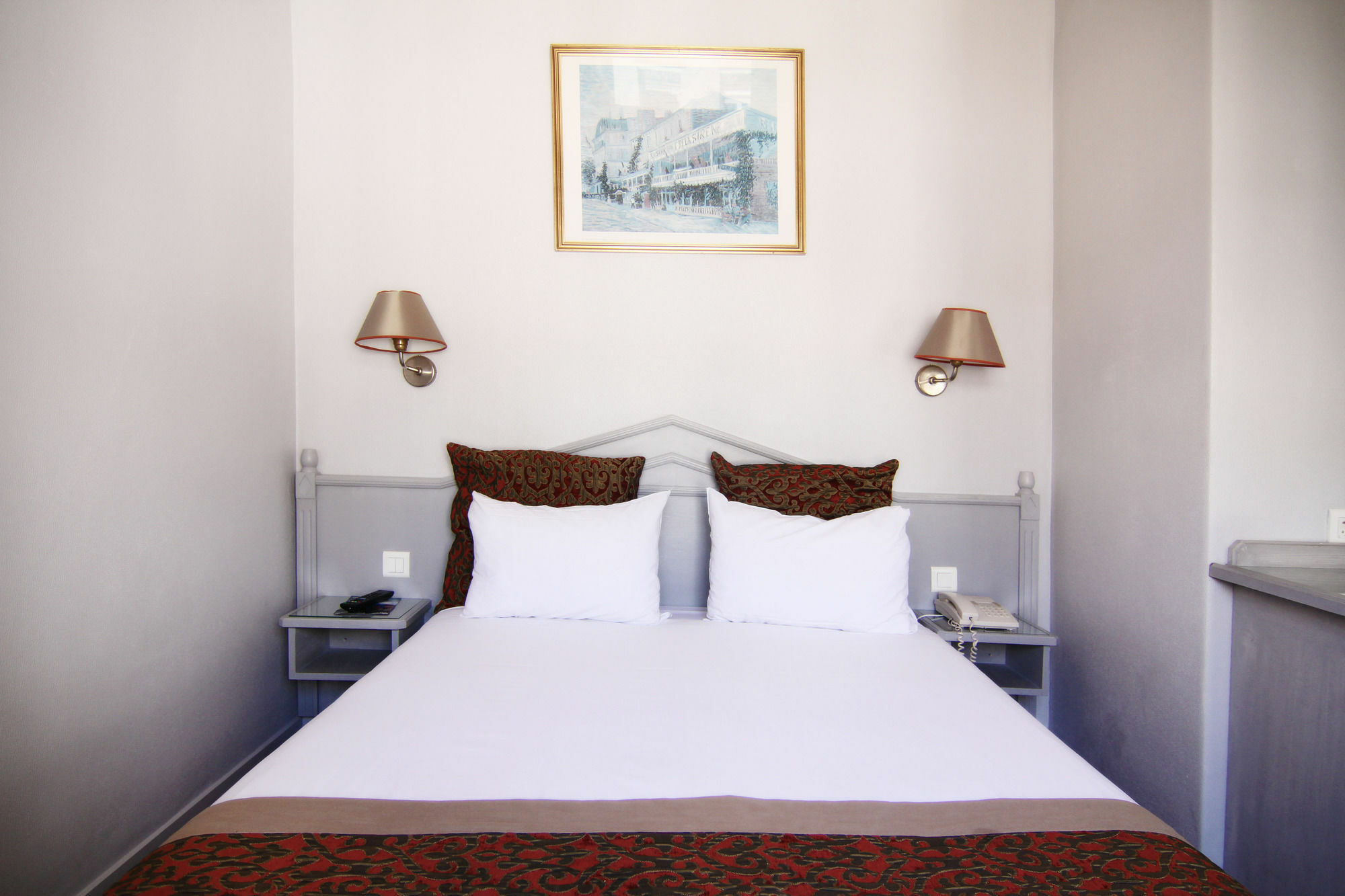 Moris Grands Boulevards Hotel 3*